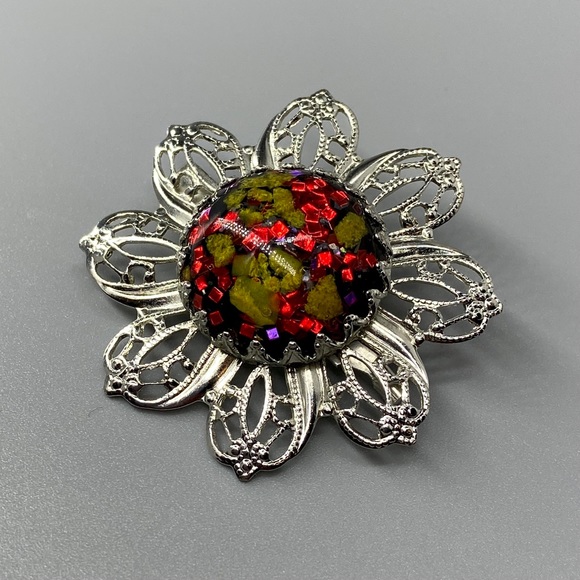 Vintage Faux Opal Silver Filigree Brooch - Picture 3 of 11